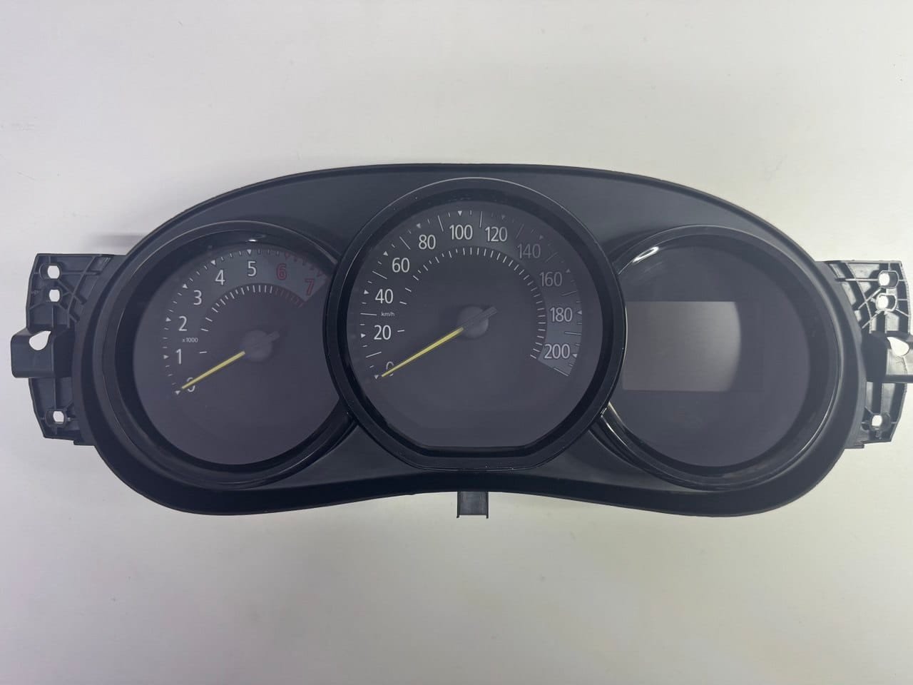 Tablero Instrumental Renault Logan Life - Imagen 2