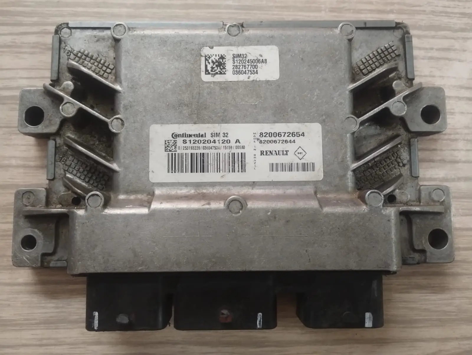 Computadora De Auto Ecu Clio 2 1.2l 16v - Continental Sim32