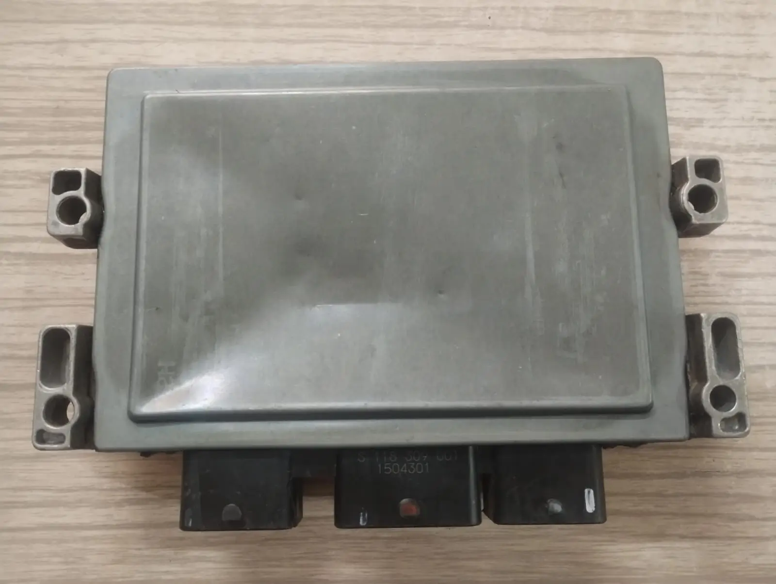 Ecu Renault Clio 2 Sim32 - Imagen 2